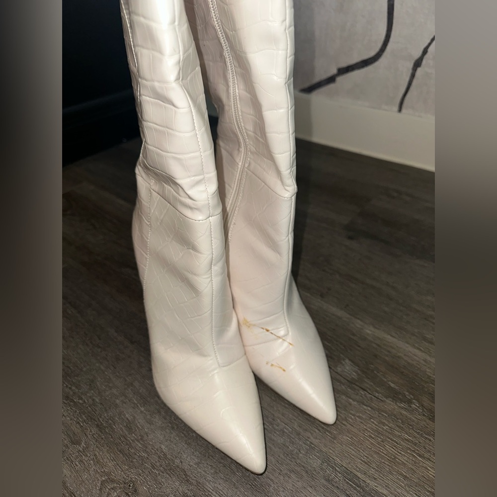 Express Croc-Embossed Knee High Boots - Picture 3 of 7
